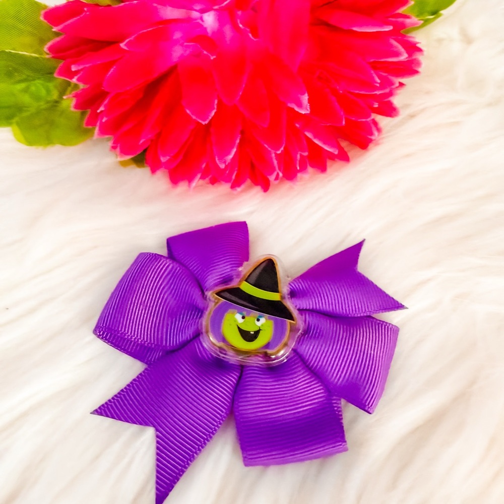 🔶10/$35- Light‎ Up Witch Fabric Bow